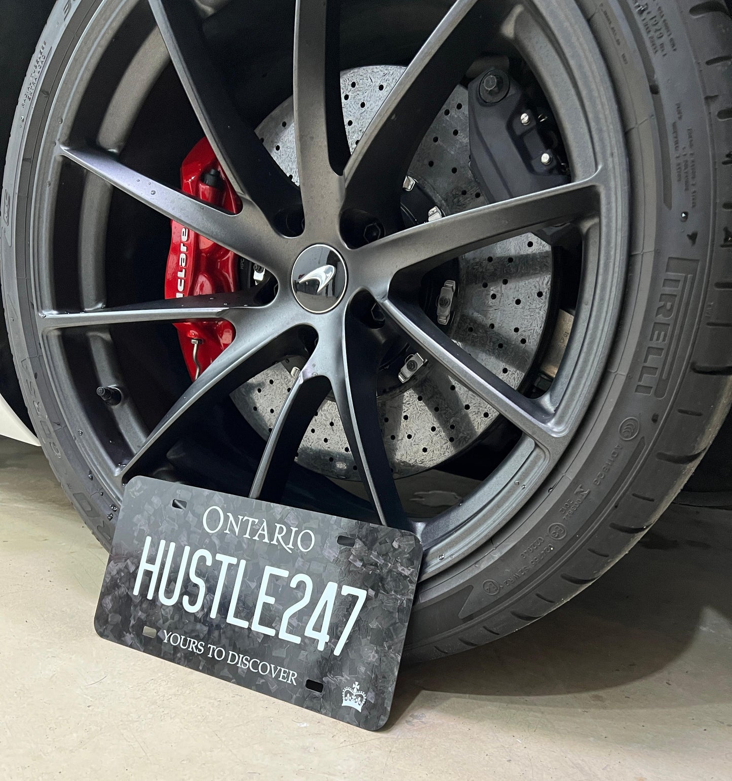 Custom Carbon Show Plates